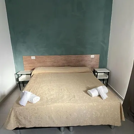 Aparthotel Federico Fellini *
